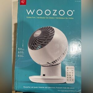 White Oscillating Fan with Remote
